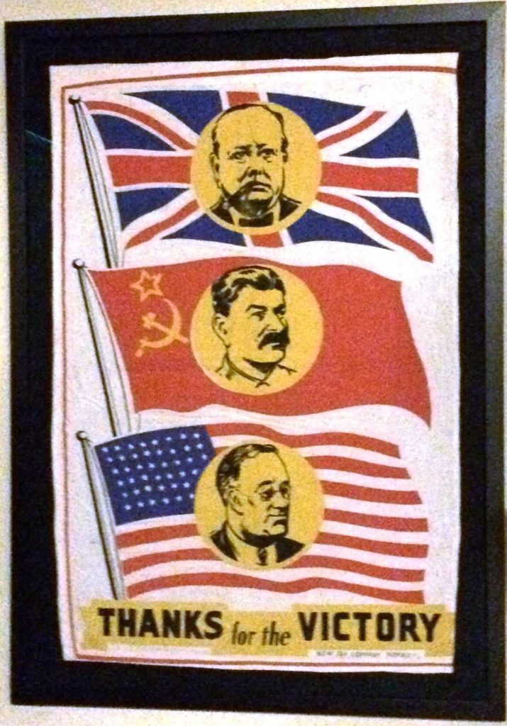 Churchill Collectables: Big Three Victory Banner