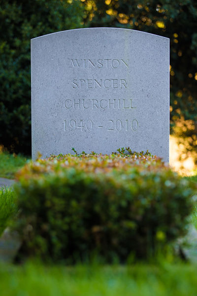 Churchill Grave 2014-128 opt