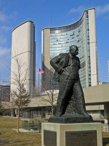 Churchill_Statue_Toronto